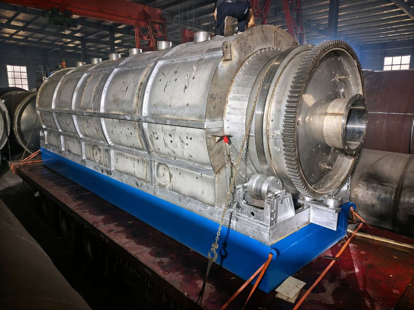 Reactor on the trailer — gear ring, riding rings and base strapped as one unit